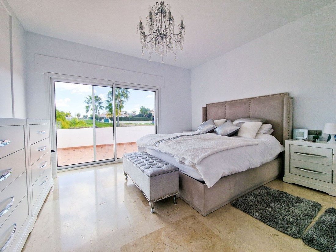 Villa a Bel-Air, Estepona, Andalusia 4 - 18859424