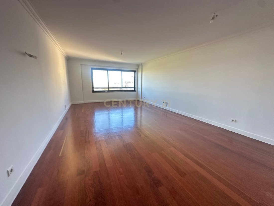 Apartment in Odivelas, Lisbon, Portugal 5 - 18853423