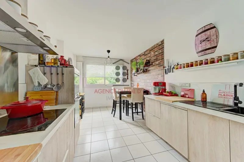 Apartment in Centre Ville, Rueil-Malmaison, France 5 - 18855062