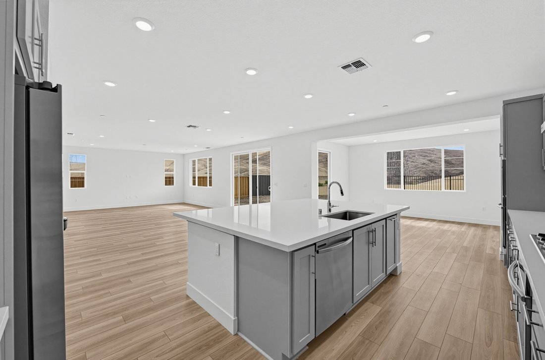 House in Tracy, California, United States 3 - 18438267