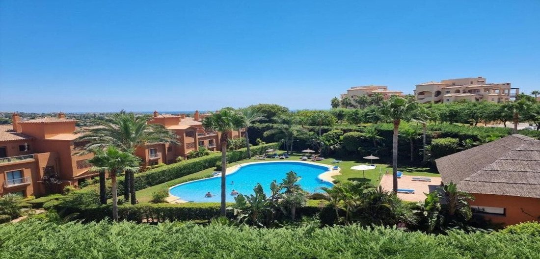 Appartamento a Estepona, Andalusia, Spagna 1 - 18857591