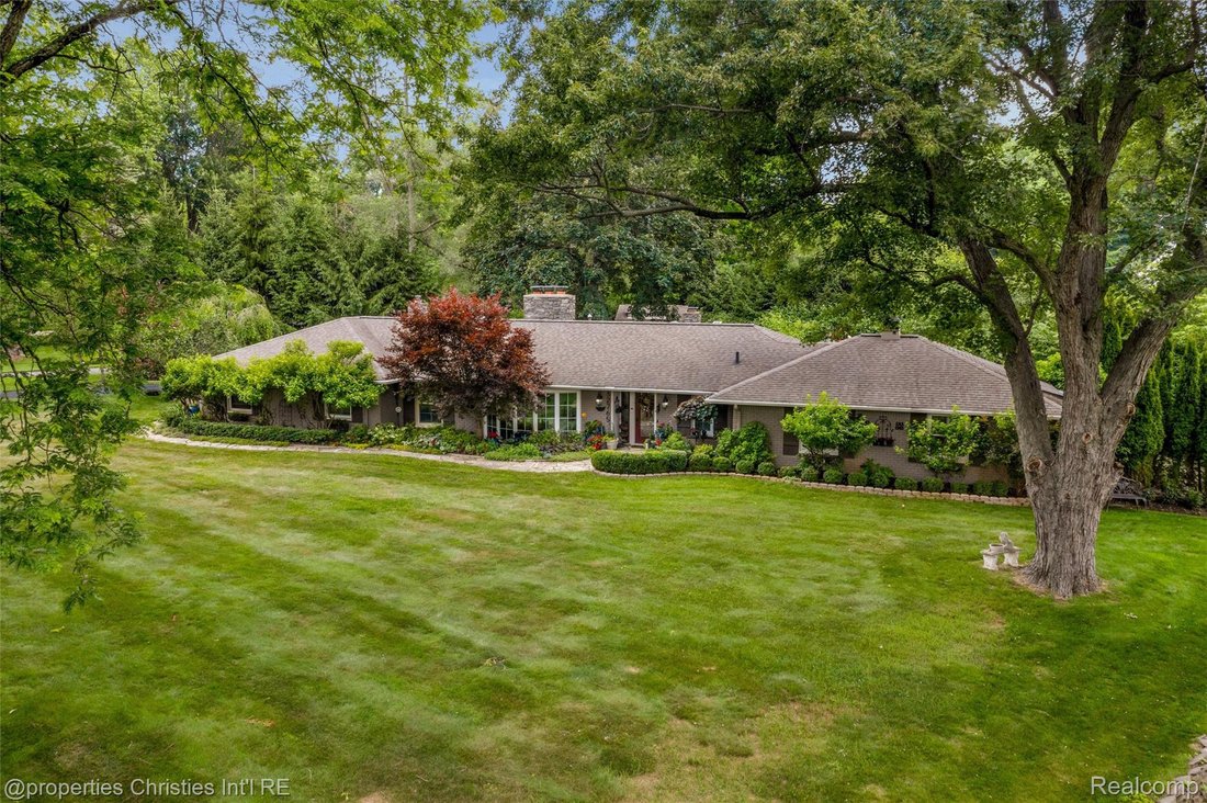 House in Beverly Hills, Michigan, United States 2 - 18850441