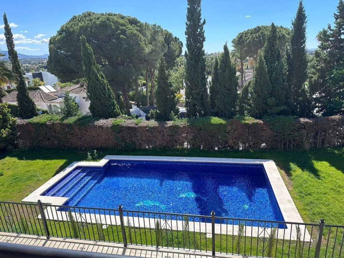 Villa in Puerto Banús, Marbella, Spanien 1 - 18857190