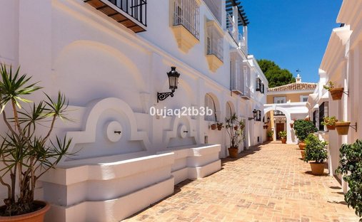 Residenza a Puerto Banus, Marbella, Spagna 1