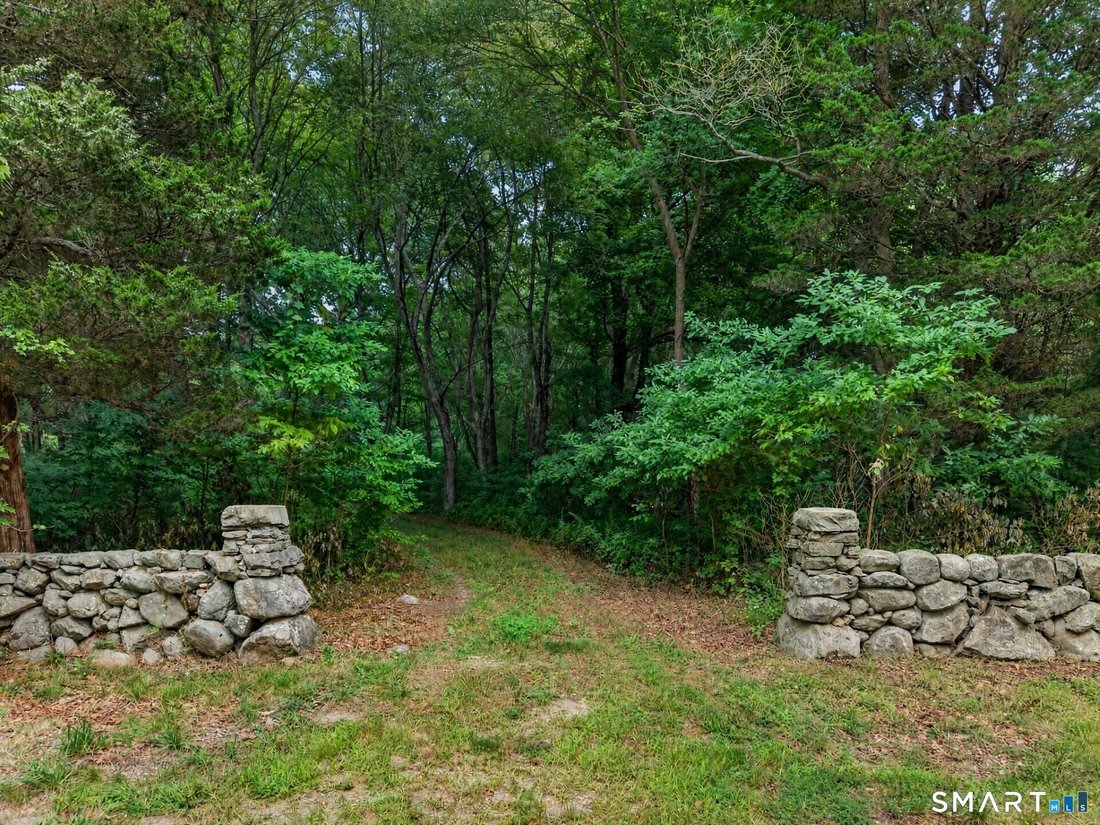 Land in Stonington, Connecticut, United States 1 - 18837500