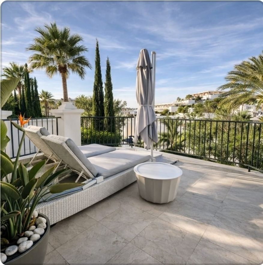 Villa en Estepona, Andalucía, España 2 - 18856570