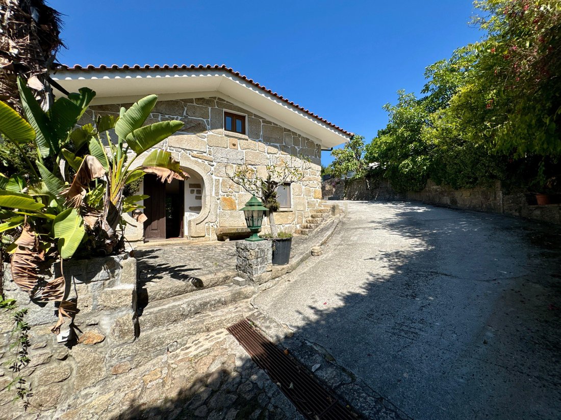 Villa in Guilhabreu, Porto District, Portugal 2 - 18850228