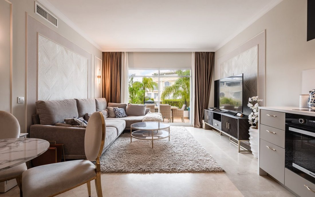 Townhouse en Playa Puerto Banús, Marbella, España 2 - 18857726