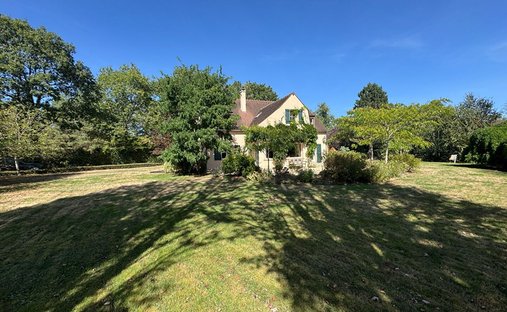 House in Mere, Ile-de-France, France 1