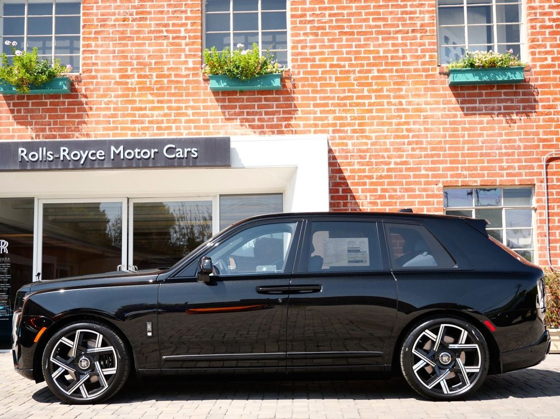 Suv in Beverly Hills, CA, United States 3 - 18850289
