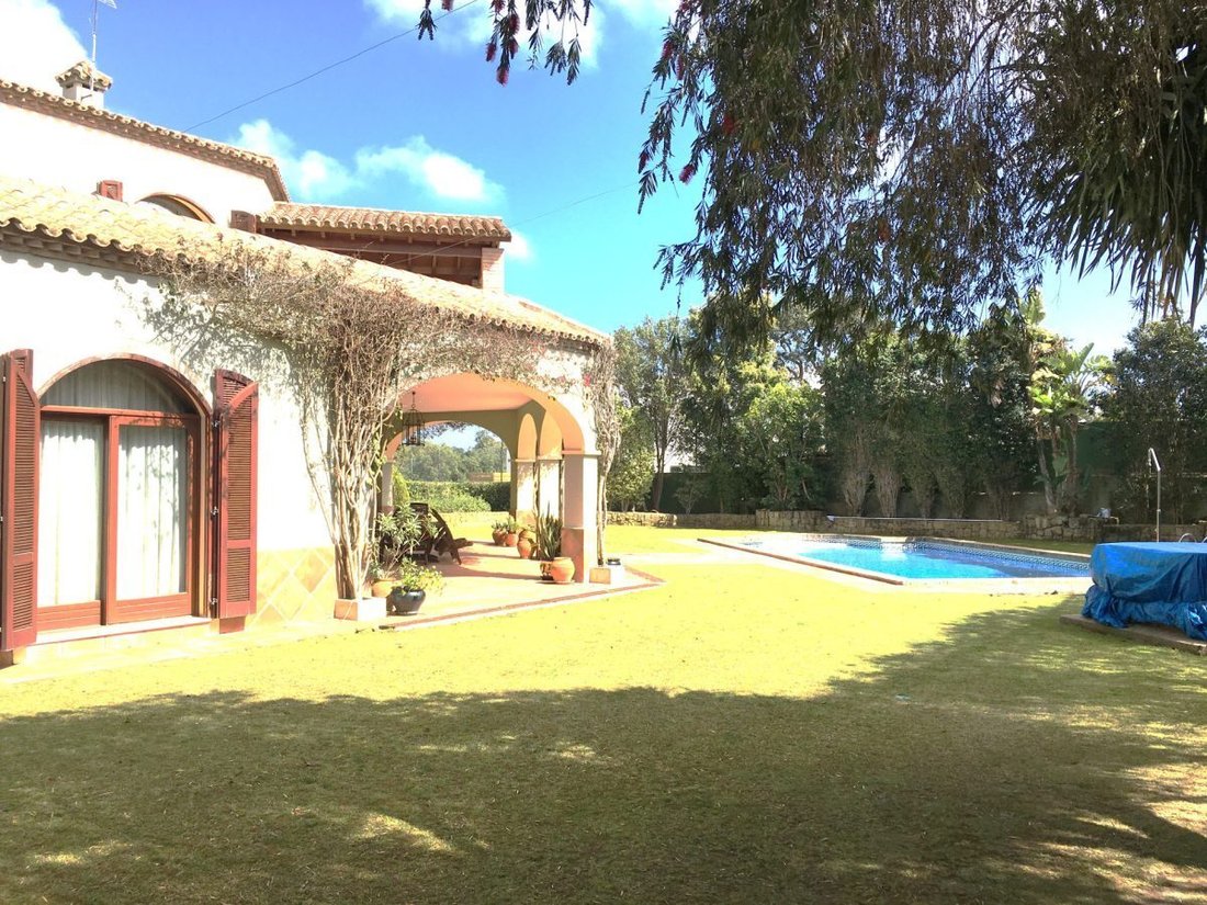 Villa a Sotogrande, San Roque, Andalusia 1 - 18857208