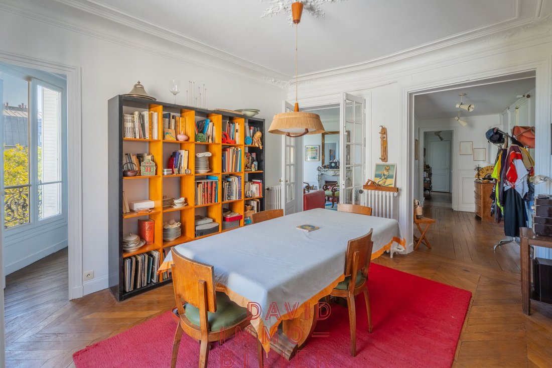 Apartment in Lorette-Martyrs, Paris 9e Arrondissement, Paris 3 - 18852133