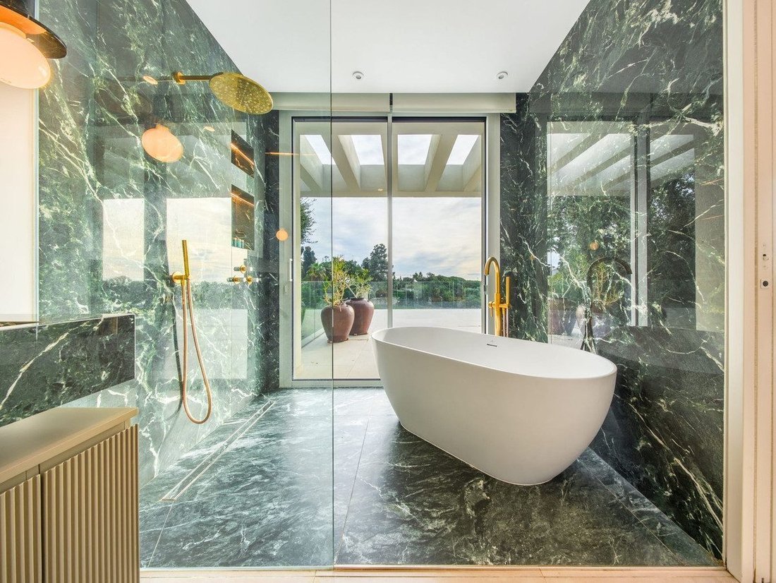 Villa in Elviria-Cabopino, Marbella, Spain 5 - 18857653