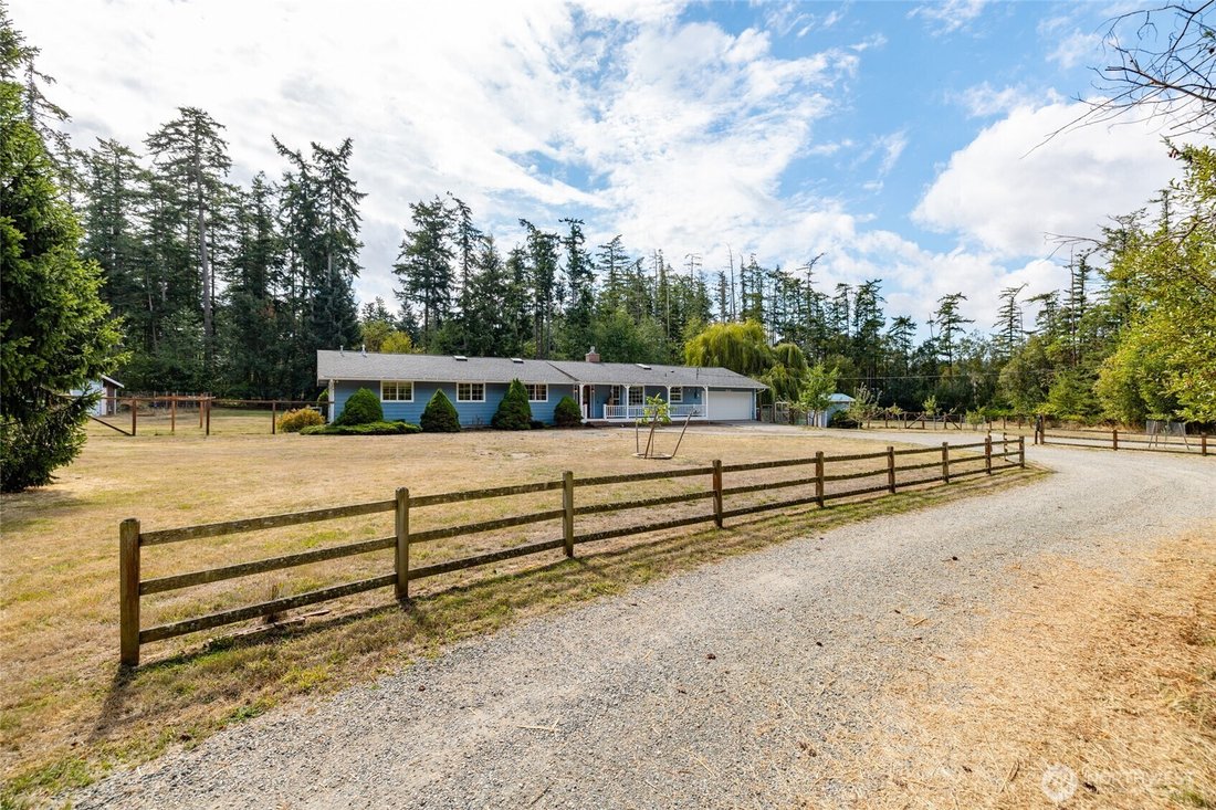 Oak Harbor, Washington, United States 3 - 18844845