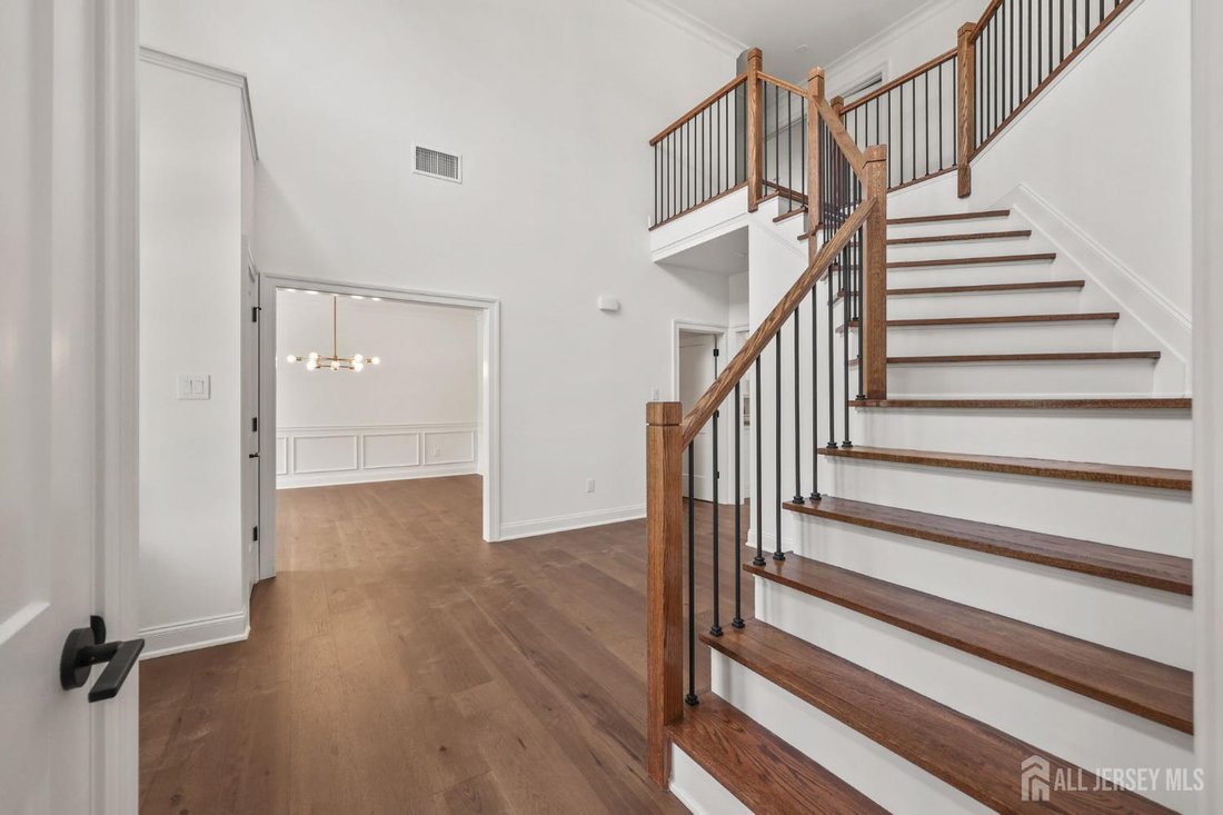 House in East Brunswick, New Jersey, United States 4 - 18844310