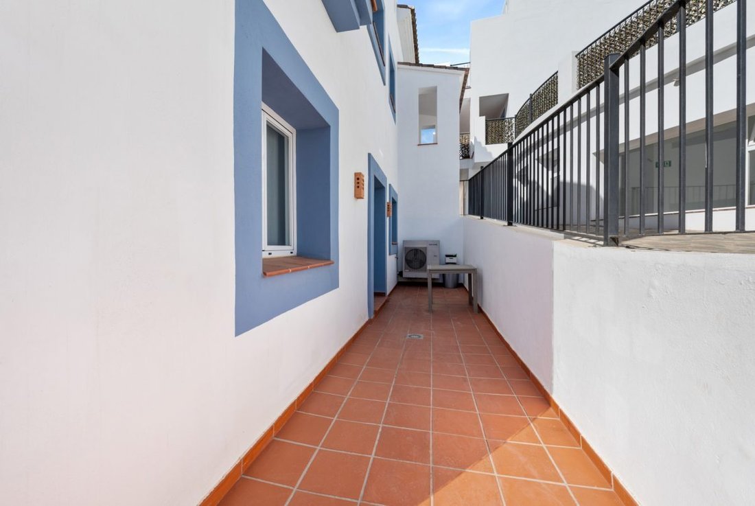 Appartamento a Estepona, Andalusia, Spagna 5 - 18856849