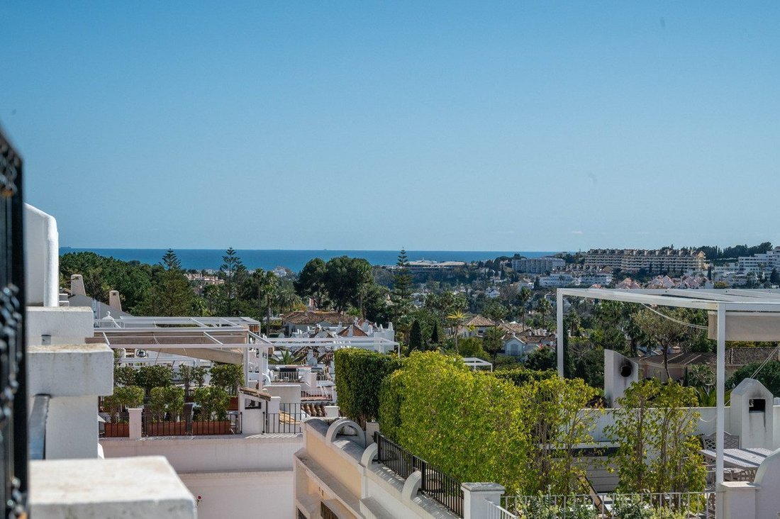 Townhouse in Nueva Andalucia, Marbella, Spain 2 - 18857655