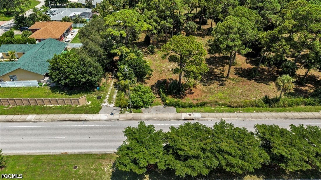 Terrain à Bonita Springs, Floride, États-Unis 5 - 18851576