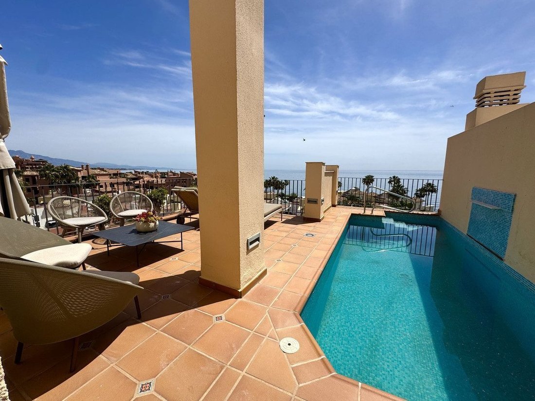 Appartamento a Estepona, Andalusia, Spagna 1 - 18859242