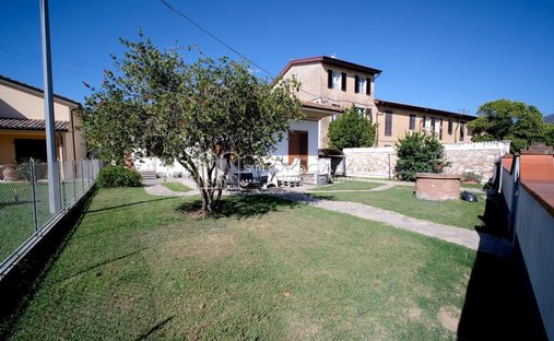 Le Maggiola Nord, San Giuliano Terme, Tuscany 1