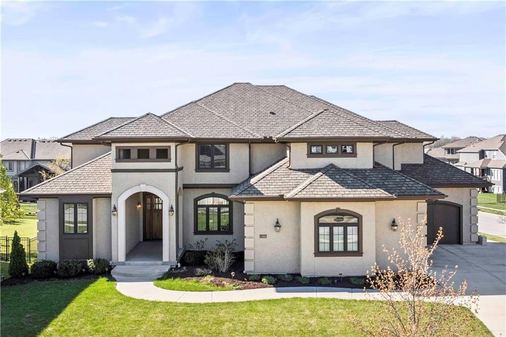 House in Overland Park, Kansas, United States 1 - 18823658
