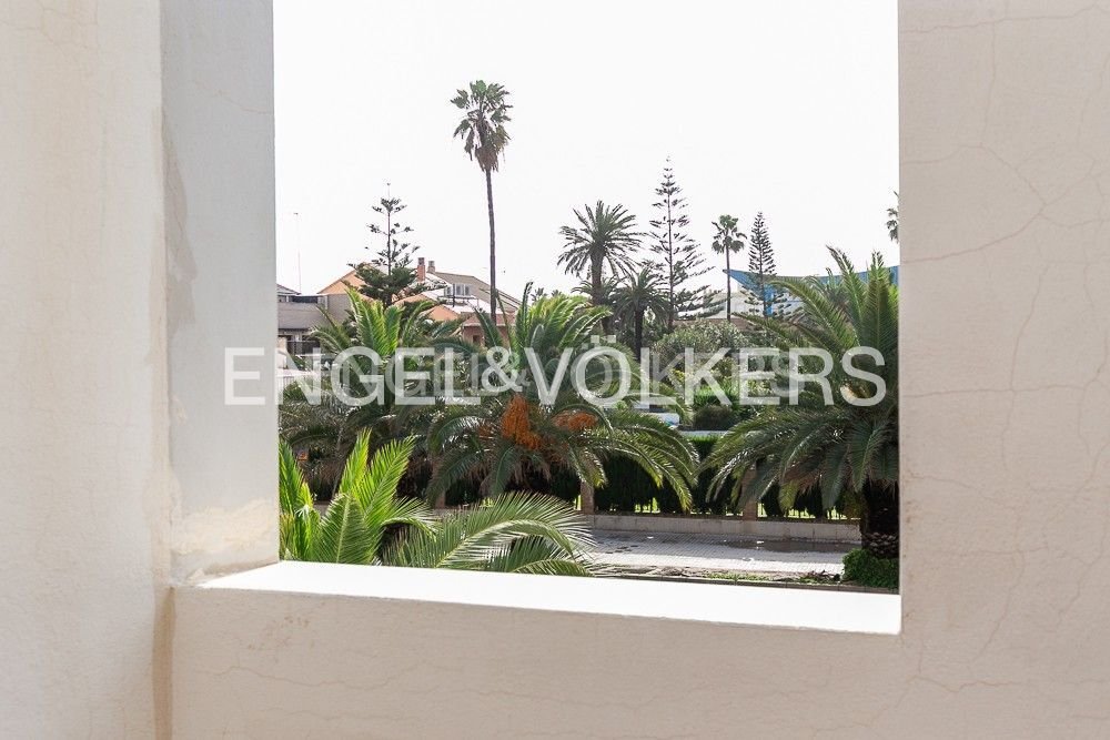 House in Playa De La Malvarrosa, Poblats Maritims, Valencia 1 - 14909899