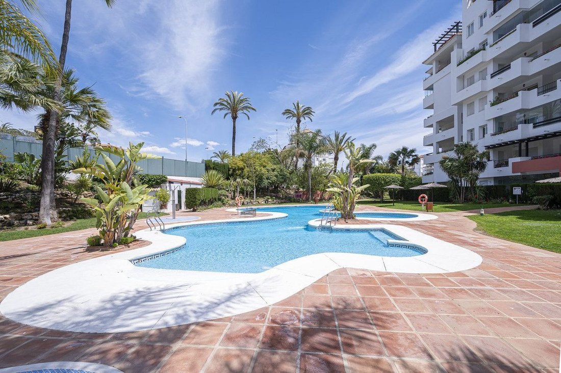 Appartement à Puerto Banús, Marbella, Espagne 1 - 18857155