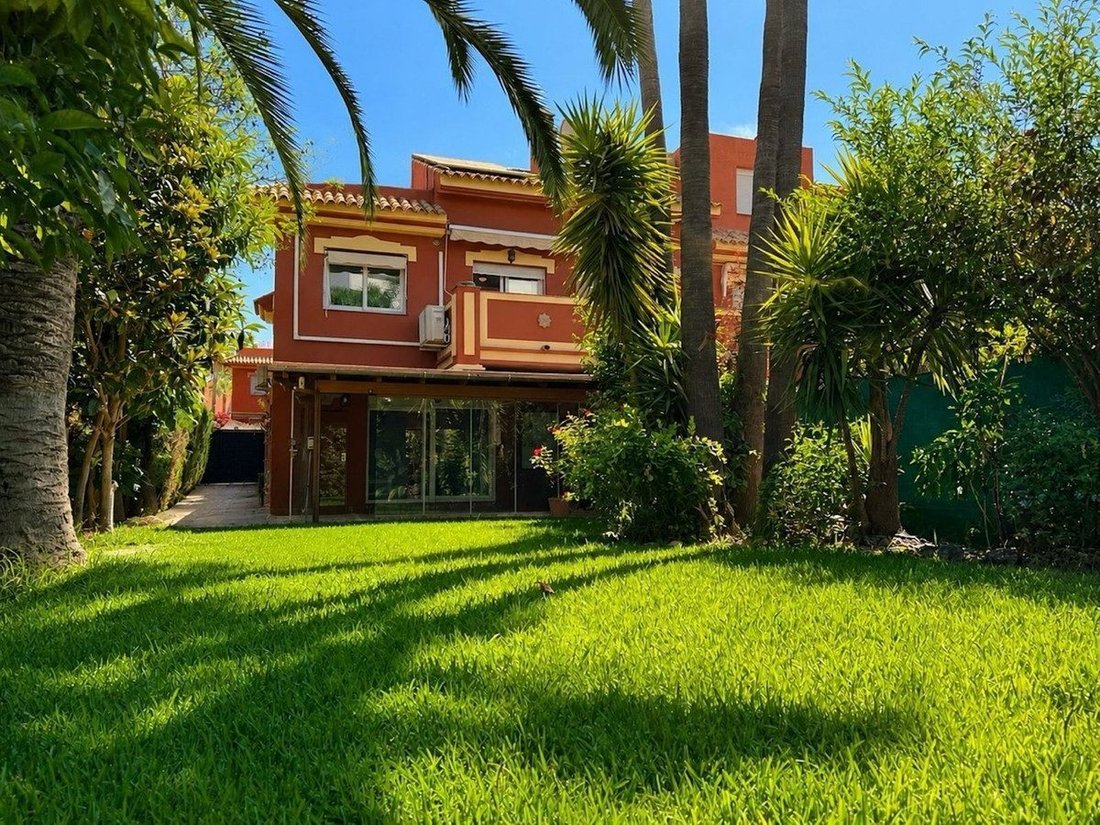 Townhouse in Estepona, Andalusia, Spain 1 - 18857018