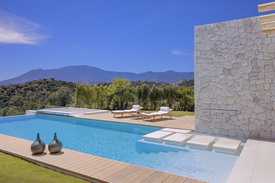 Villa in Estepona, Andalusia, Spain 3 - 18859876