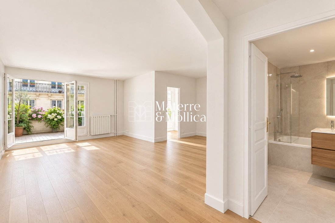 Apartment in Odéon, Paris 6e Arrondissement, Paris 3 - 18854182
