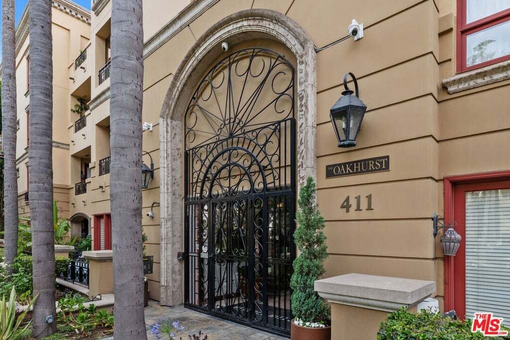 Condominio a Beverly Hills, California, Stati Uniti 2 - 18849535