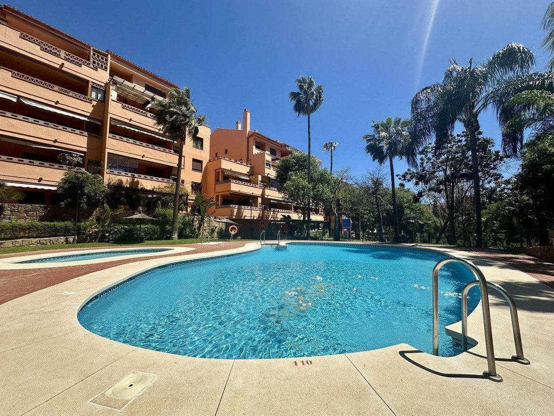 Apartment in Marbella, Andalusia, Spain 1 - 18857568
