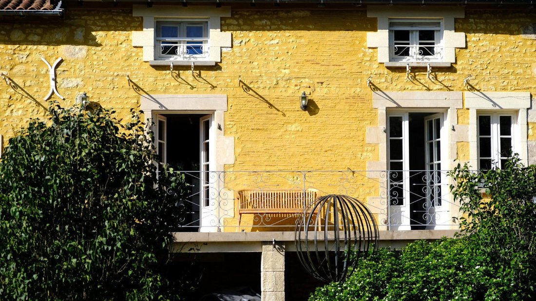 House in Champagne-Mouton, Nouvelle-Aquitaine, France 4 - 18549348