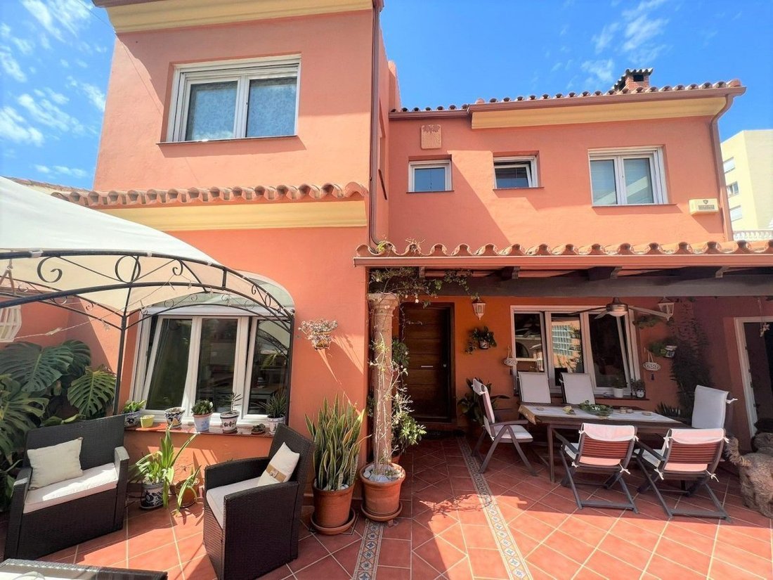 Villa in Fuengirola, Andalusien, Spanien 1 - 18860044