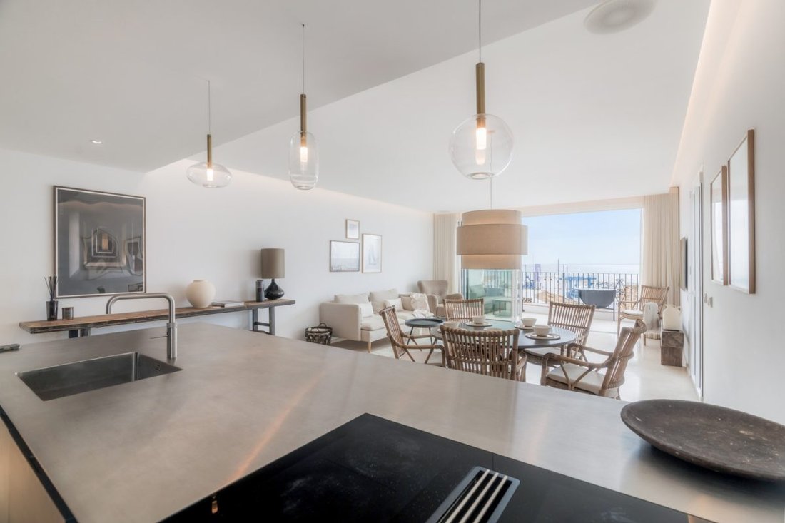 Apartment in Puerto Banus, Marbella, Spain 1 - 18863174