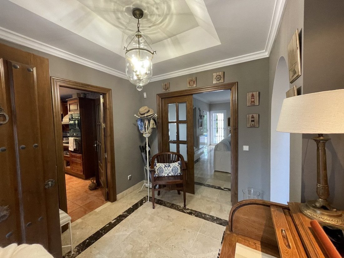 Villa à Elviria-Cabopino, Marbella, Espagne 4 - 18858506