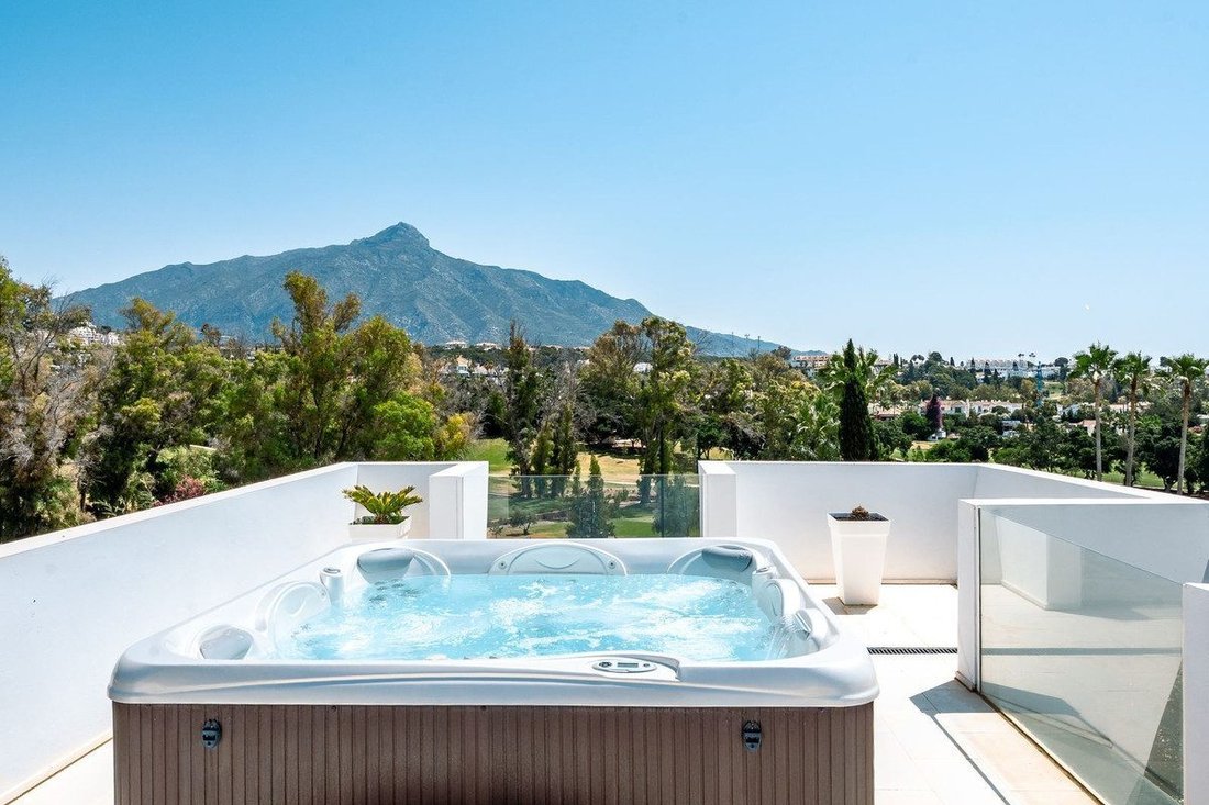Villa in Nueva Andalucia, Marbella, Spain 2 - 18857047