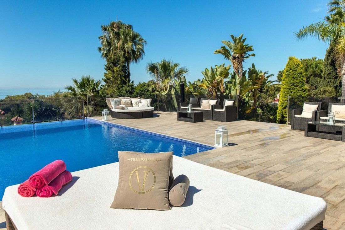 Villa in Elviria-Cabopino, Marbella, Spain 4 - 18859802