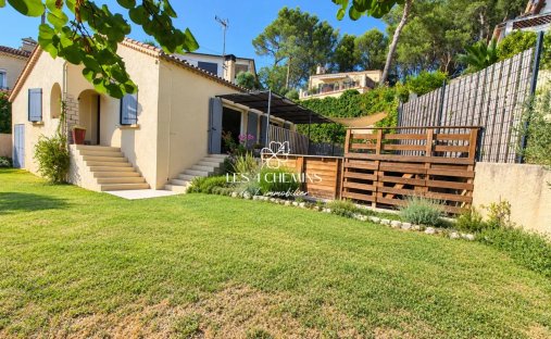 House in Rousset, Provence-Alpes-Côte d'Azur, France 1