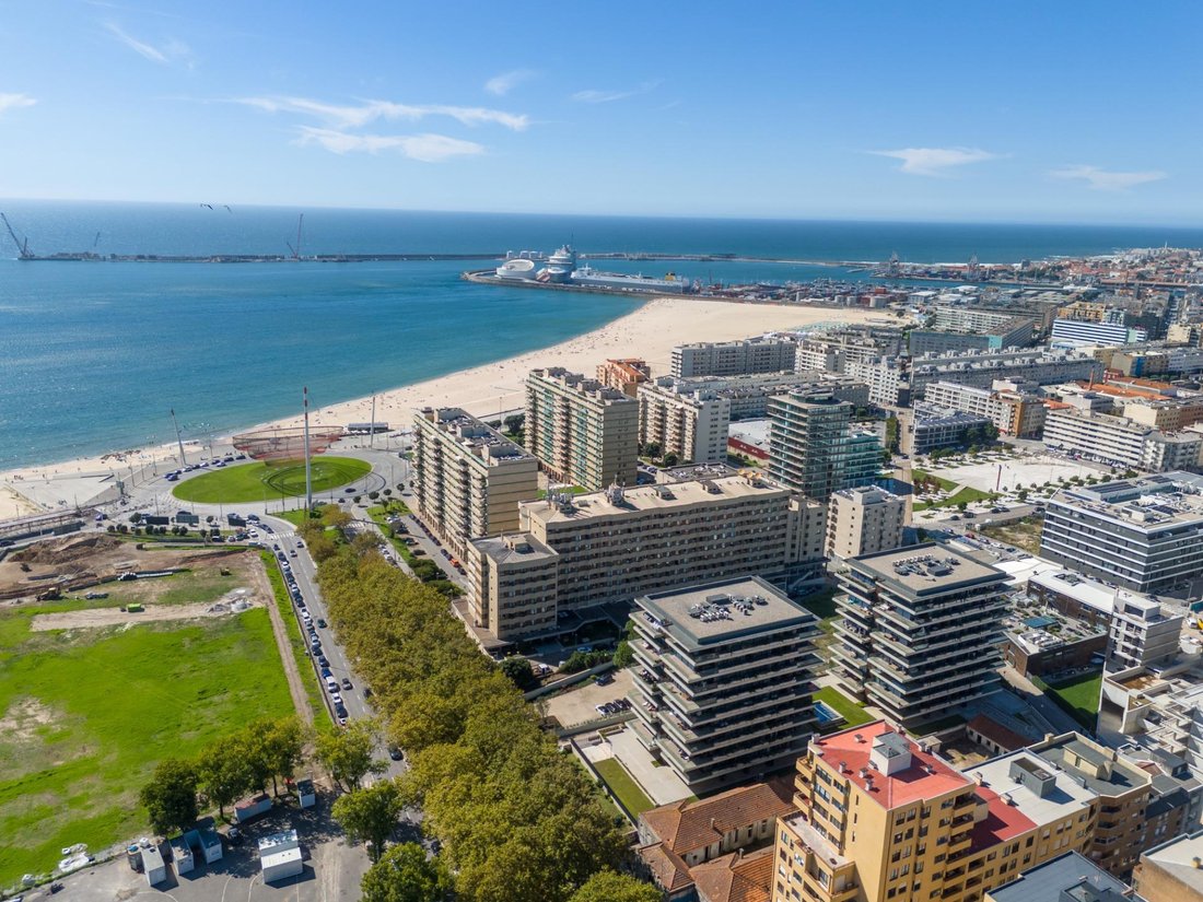 Apartment in Matosinhos e Leca da Palmeira, Porto District, Portugal 2 - 18666490