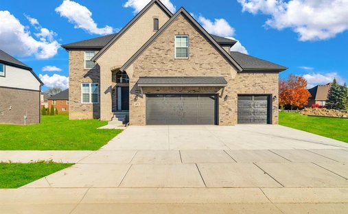House in New Baltimore, Michigan, United States 1