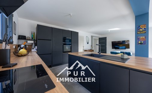 House in La Muraz, Auvergne-Rhône-Alpes, France 1