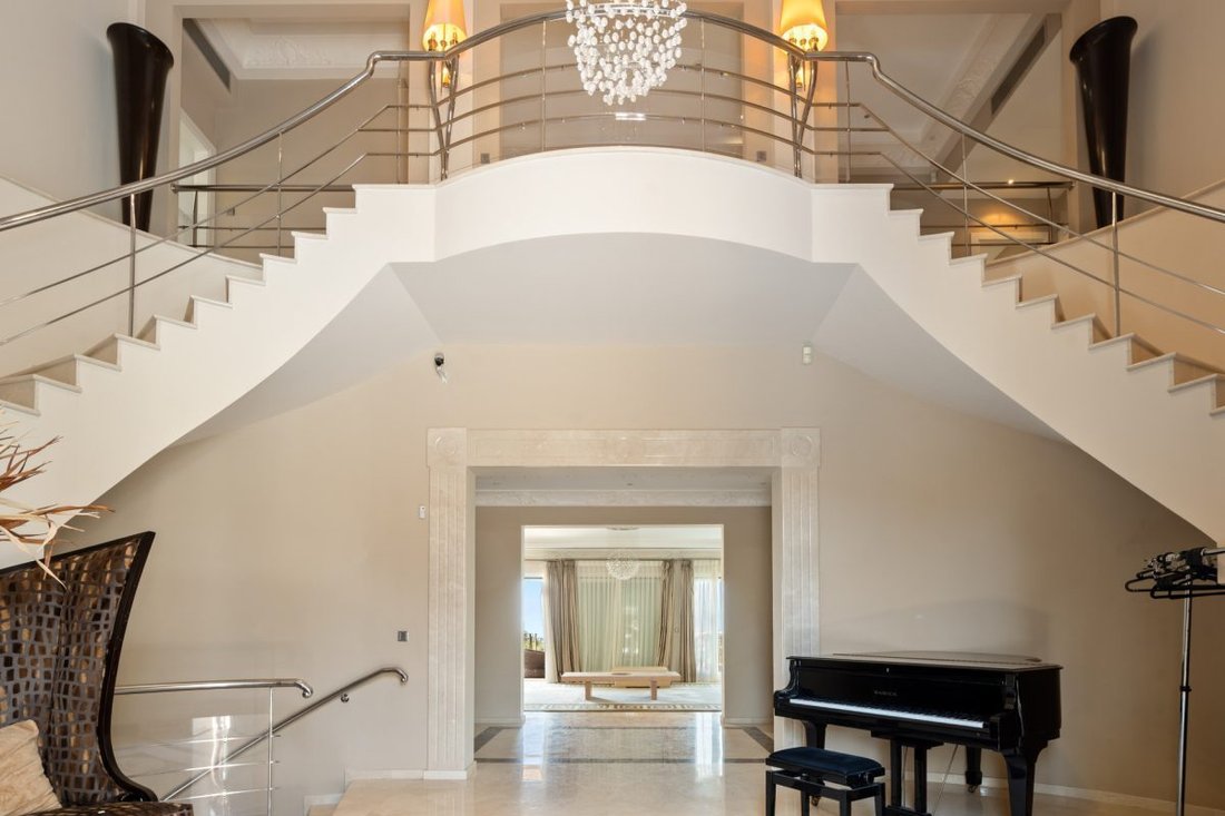 Villa in La Quinta, Benahavis, Andalusia 4 - 18857642