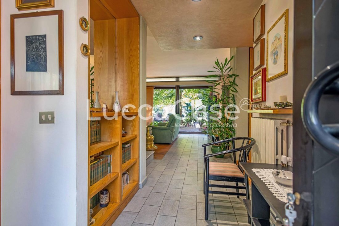 Villa in San Concordio, Lucca, Italy 1 - 18411080