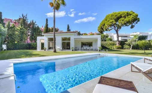 Villa in San Pedro de Alcantara, Andalusia, Spain 1