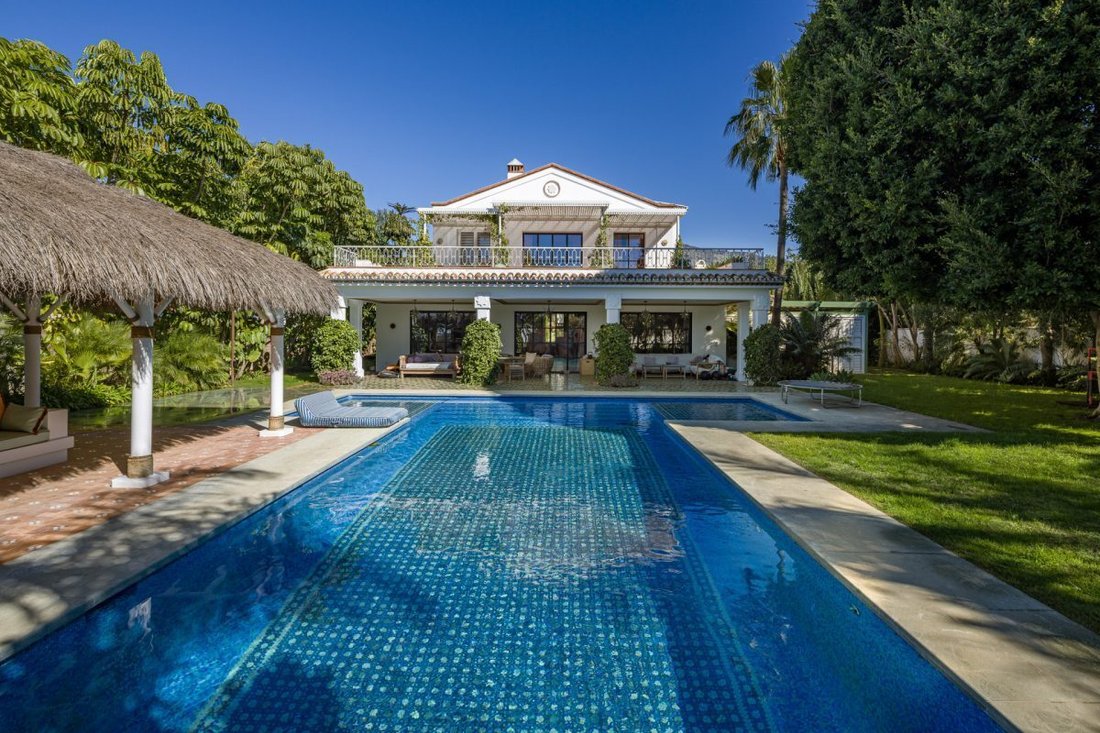 Villa a Puerto Banus, Marbella, Spagna 2 - 18856478