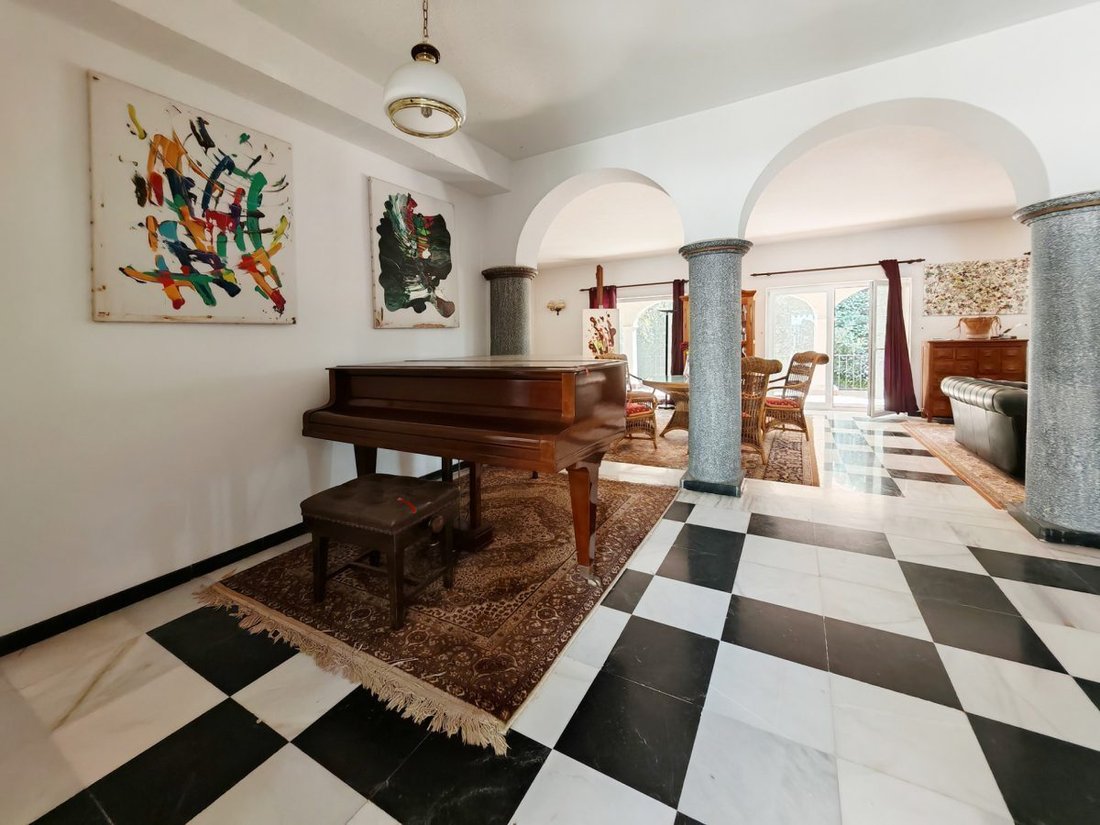 Villa in Sierra Blanca, Marbella, Spain 3 - 18862060