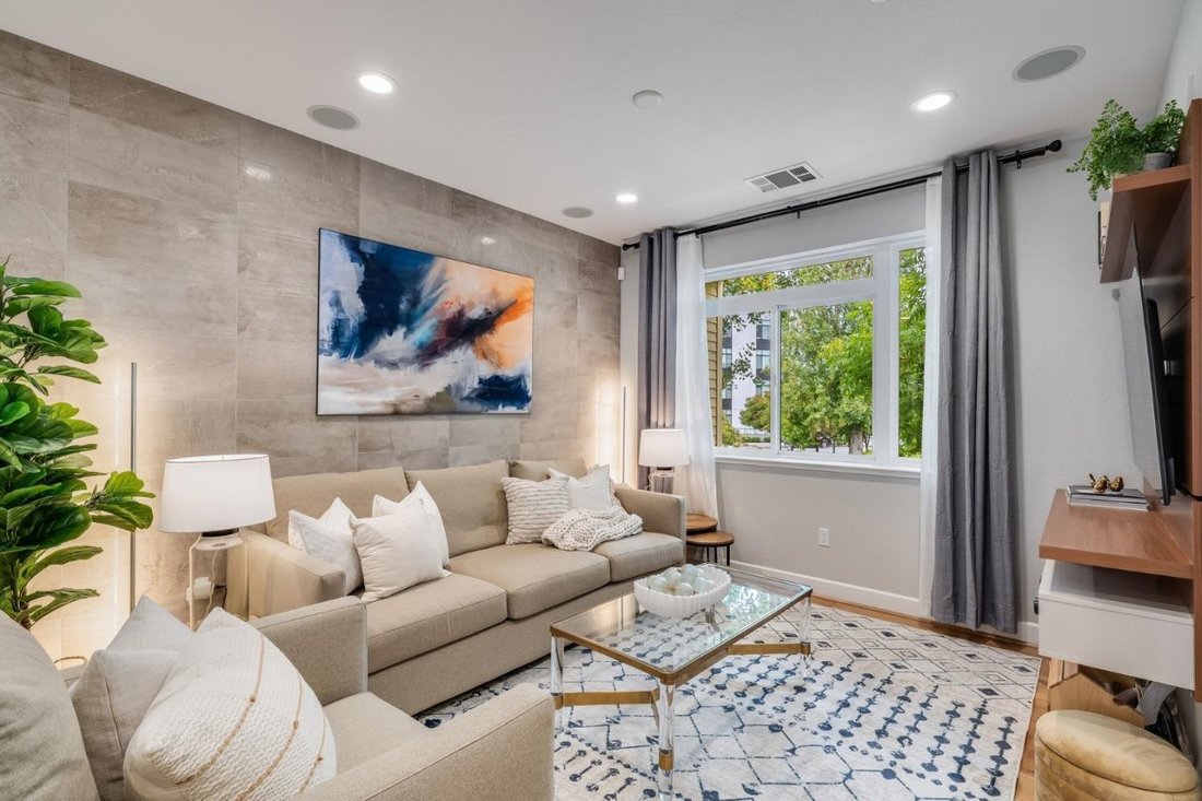 Condo in San Mateo, California, United States 1 - 18849819