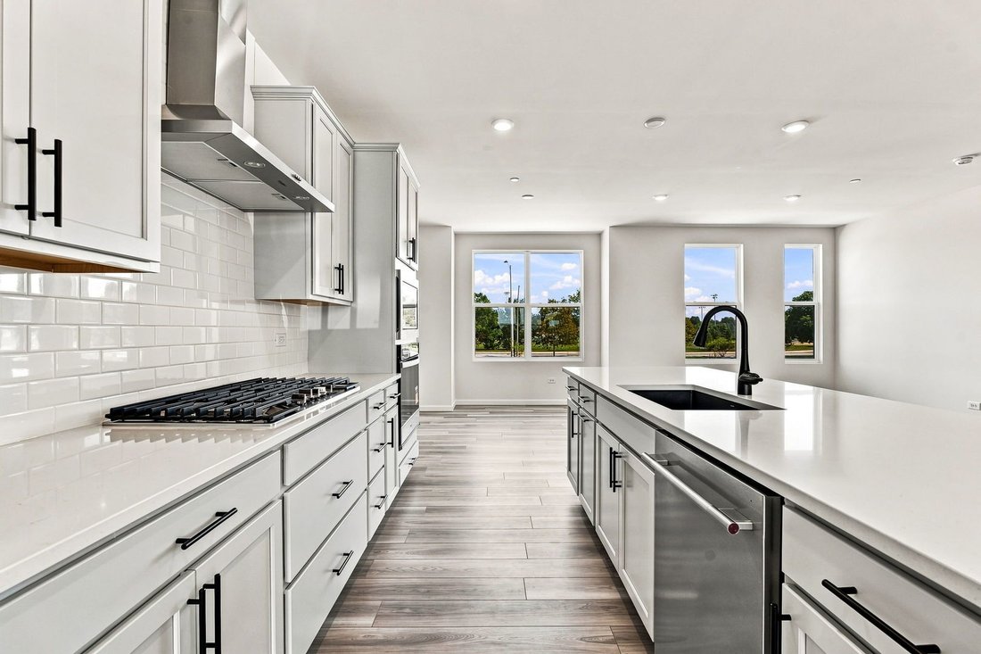 Townhouse in Naperville, Illinois, United States 3 - 18718808