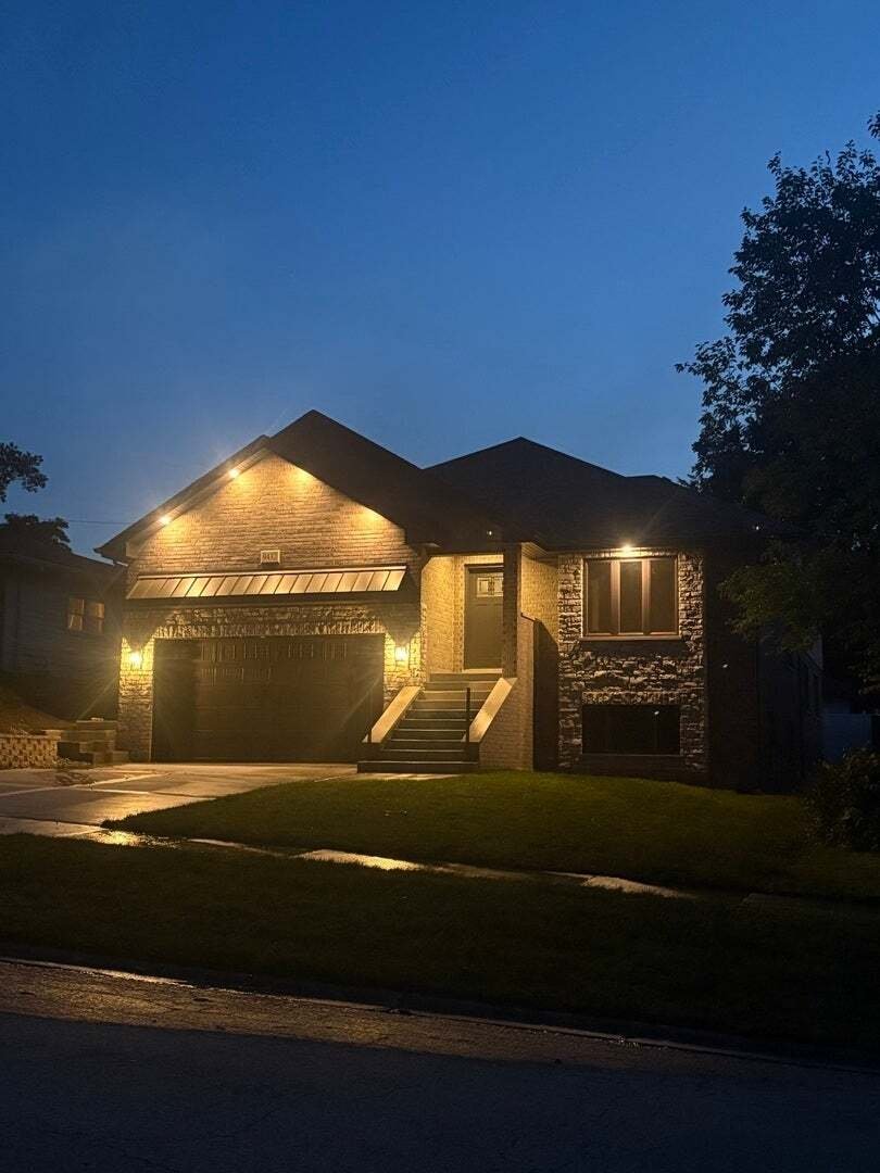 House in Hickory Hills, Illinois, United States 2 - 18204992